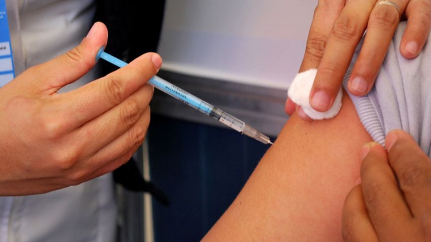 Tragedia en Nuevo León: Aplican vacunas falsas contra el Covid-19 a 80 personas