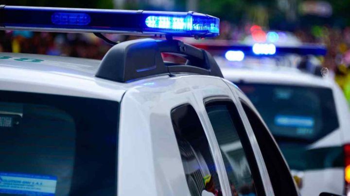 Al interior de un vehículo, localizan el cuerpo de un hombre en Michoacán; tenía huellas de violencia