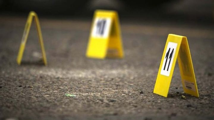 A escasos metros de la Presidencia Municipal, abandonan el cuerpo baleado de un hombre en Zacatecas