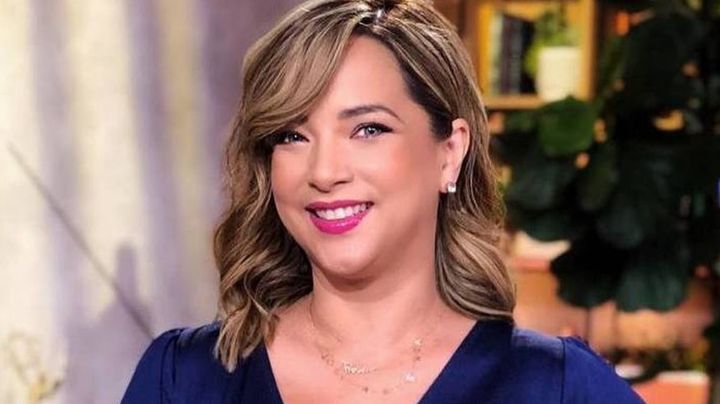 Adamari López presume nueva figura; engalana portada 'Los más bellos' de People en Español 2021