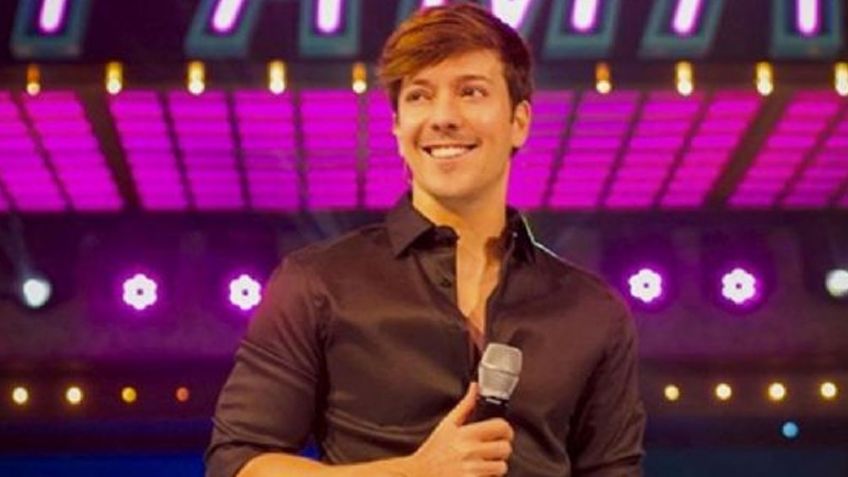 Roger González revelaría tener noviazgo con una joven 16 años menor y esto lo probaría