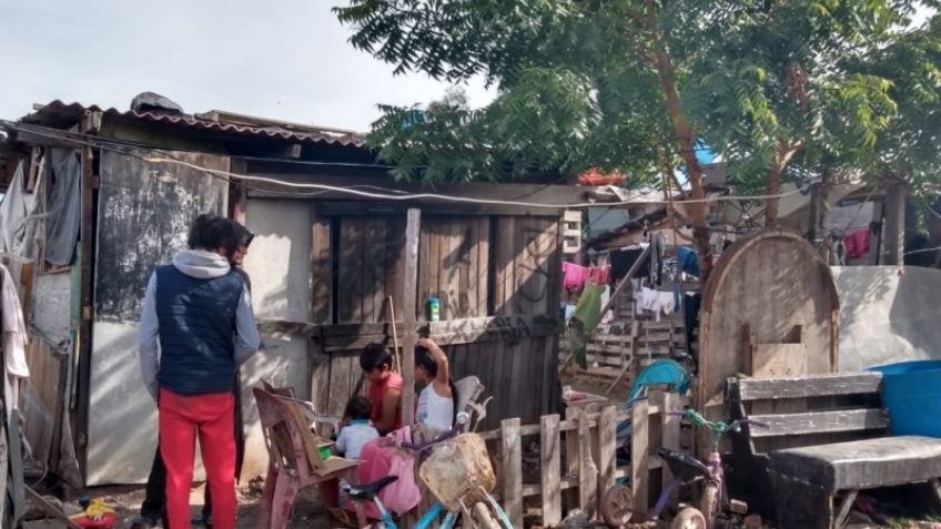 Falta de viviendas y el frío golpean a las comunidades indigenas