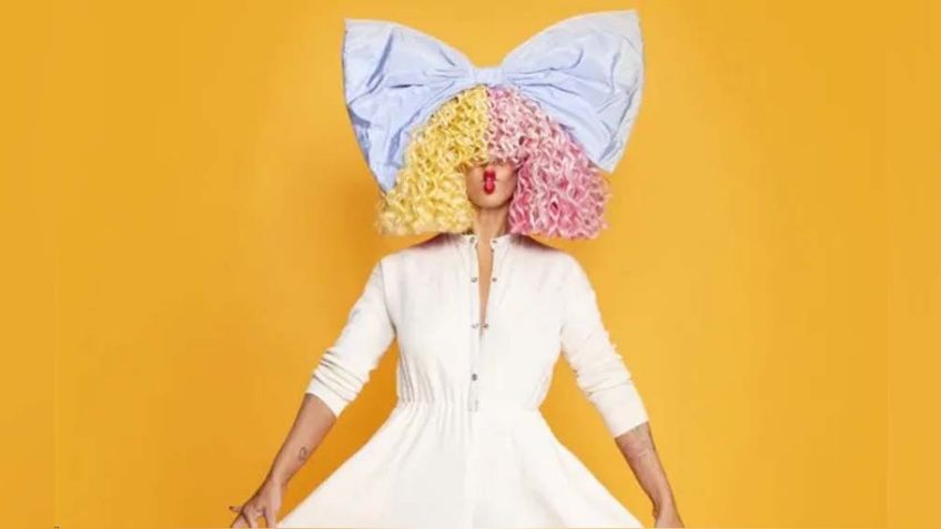Sia recibes críticas tras debutar como directora y reacciona bastante agresiva