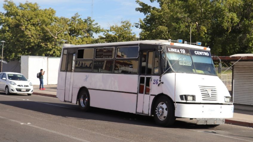 Usuarios del transporte, todavía sufren por los tiempos de espera