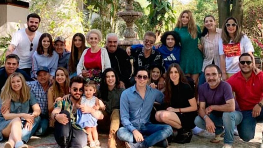 Con todo y bisnietos: Dinastía Fernández se reúne y dan importante noticia