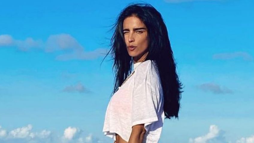 Bárbara de Regil se deja ver más guapa que nunca en sus vacaciones en la playa