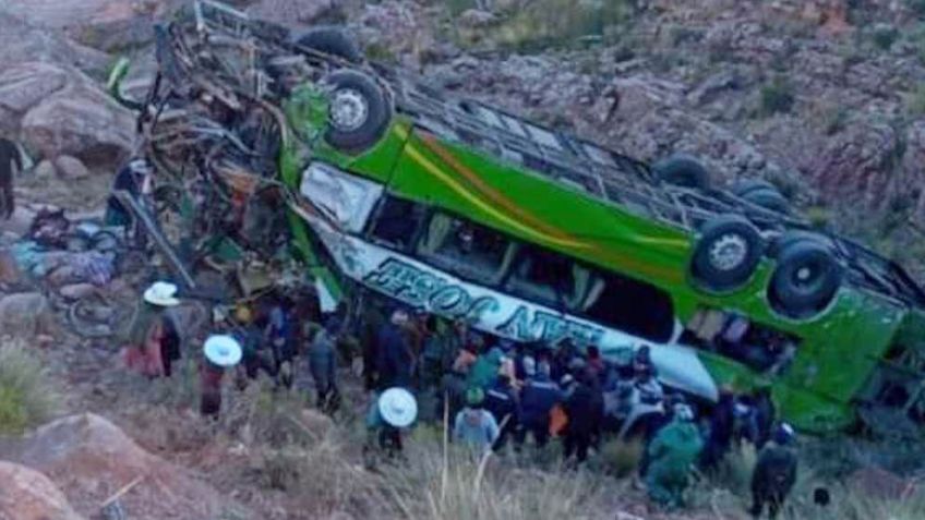 Fatal accidente: Autobús cae a barranco en Bolivia y 12 pasajeros mueren