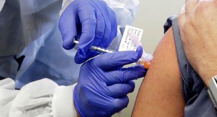 Preocupación por un enfermero que dio positivo a Covid-19 a pesar de recibir vacuna
