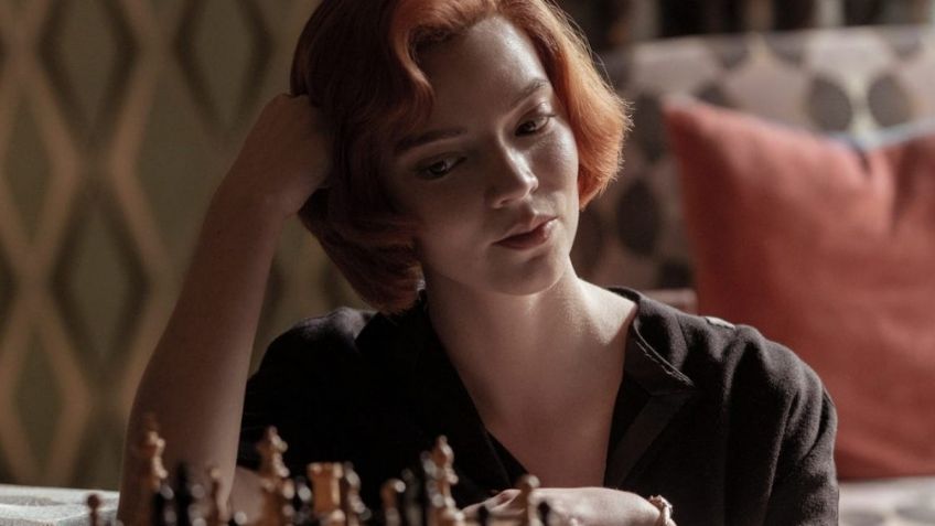 Creador de 'Game of Thrones' da su opinión sobre la serie 'Gambito de Dama'