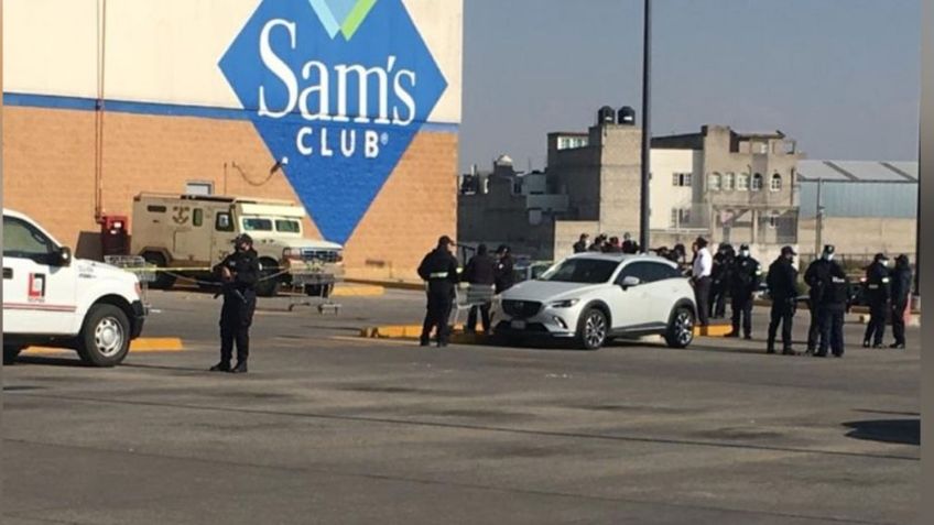 Sujetos altamente armados roban camioneta de valores en centro comercial