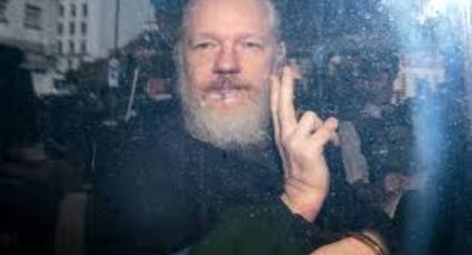 La súplica de Snowden a Trump: "Por favor libere a Julian Assange"