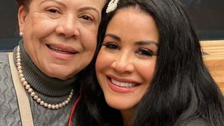 Carolina Sandoval festeja a su mamá tras enterarse de que  padece grave enfermedad