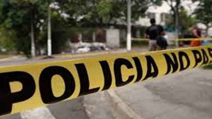 Imprudente chofer del transporte público mata a anciana tras atropellarla; huyó del lugar