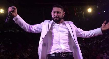 ¡Le roban el show! Artista de narcocorridos sube al escenario con cantante del regional mexicano