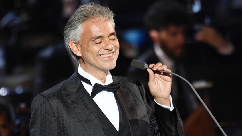 Andrea Bocelli deleita a 2 millones de personas al cantar en catedral