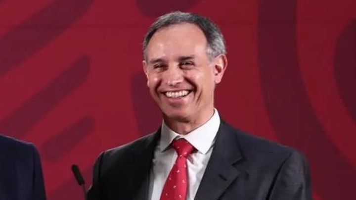 "Agradezco la atención de todo el personal": Así recibe López-Gatell la vacuna contra Covid-19