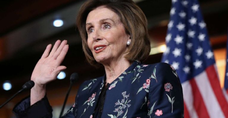 Nancy Pelosi pone fin a casi 40 años en el Congreso