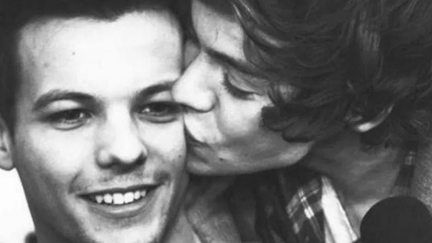 ¡Escándala! Clifford, perro de Louis Tomlinson, los exhibe a él y Harry Styles