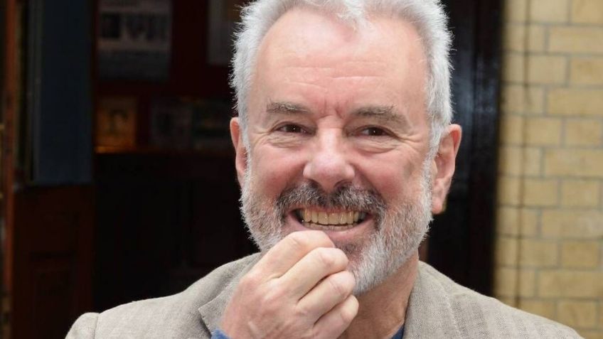 Covid-19, la enfermedad del murciélago, cobra la vida de actor de 'Batman'