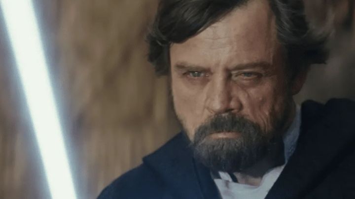 Mark Hamill vivió un año en agonía al guardar este secreto sobre 'Star Wars'