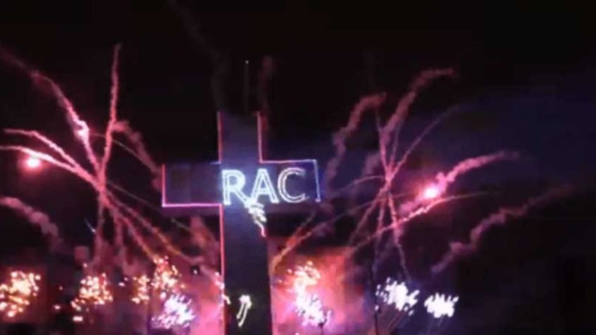 Tultepec rinde homenaje a trabajadores de la salud con espectáculo de luces y pirotecnía