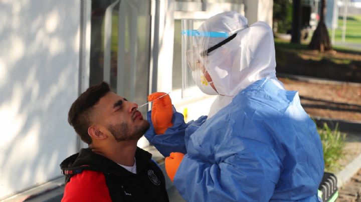 Chivas no reporta casos positivos de Coronavirus tras nuevas pruebas