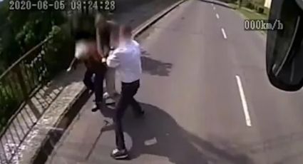 VIDEO: Chofer detiene su camión para salvar a una 'abuelita' de un asalto