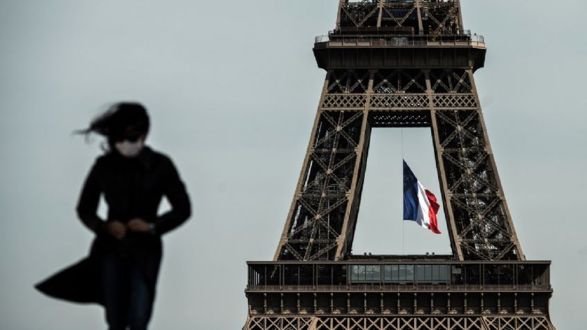 La Torre Eiffel abre sus puertas para dar pasos a los turistas a la nueva normalidad