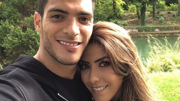 Raúl Jiménez y Daniela Basso se convierten en padres tras el nacimiento de su bebé, Arya