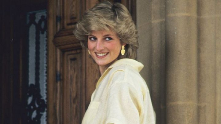 Subastan una emotiva carta de Diana de Gales que escribió días antes de su cumpleaños número 30
