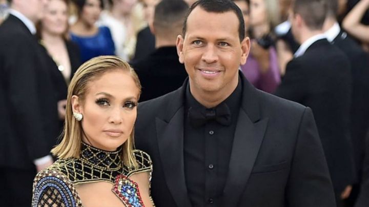 Tras polémicas FOTOS de Jennifer Lopez con sus ex, A-Rod posa junto a dos hermosas mujeres