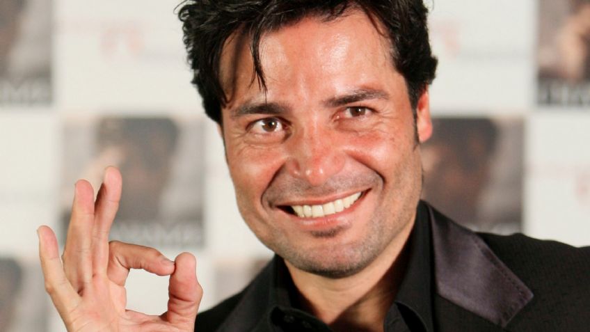 "¿Qué les dan de comer?": Chayanne y su hijo calientan las redes con sus 'six packs'
