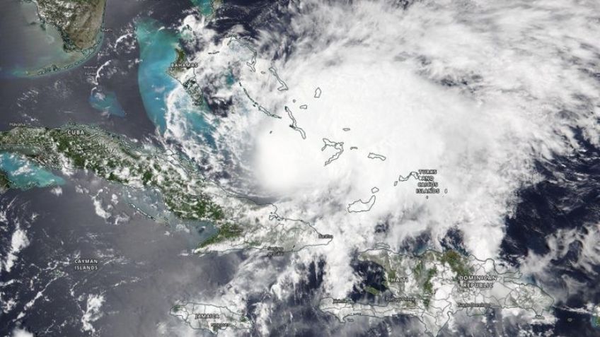 Trump aprueba declaración de emergencia en Florida ante la llegada del huracán 'Isaías'