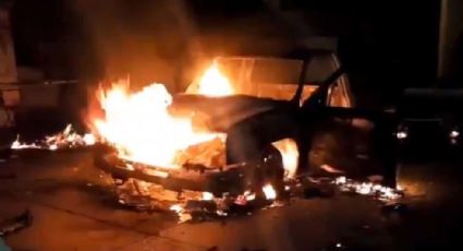 Tlahuelilpan: Pobladores queman autos e intentan linchar a presuntos secuestradores
