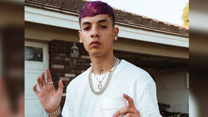 Natanael Cano regala dinero en Sonora y divide opiniones al respecto: "Para quedar bien"