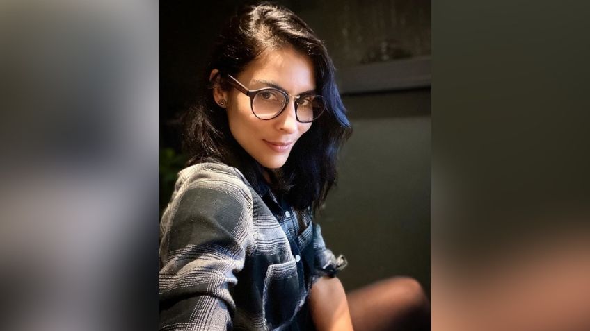 Desde los vestidores del teatro, María León conquista redes sociales de esta forma