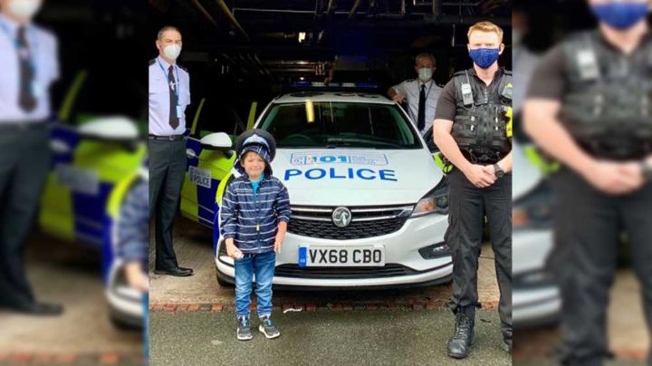 ¡Insólito! Pequeño salva la vida de su madre gracias a su ambulancia de juguete