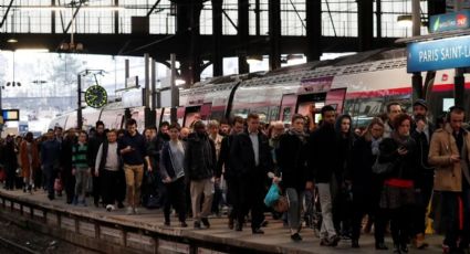 Francia: Miles de usuarios quedan atrapados en trenes por falla eléctrica