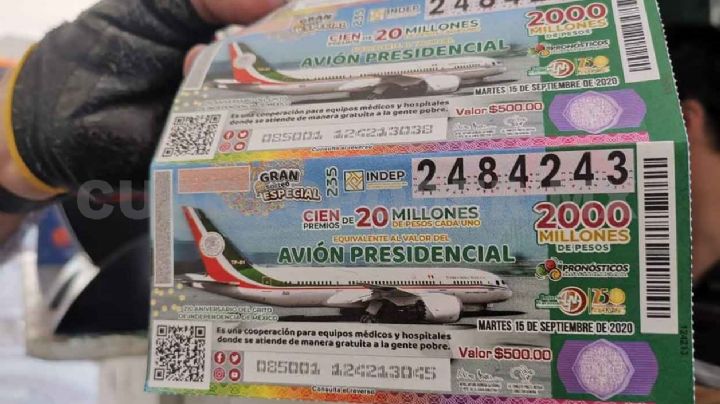 Gobernador de Tabasco gasta 100 mil pesos en 'cachitos' para la rifa del avión