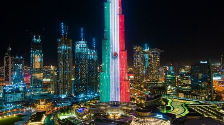 Emiratos Árabes Unidos: Burj Khalifa se pinta de los colores de la bandera de México