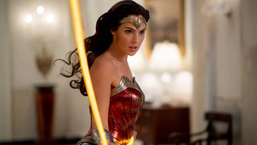 'Wonder Woman 1984' pasa de excelentes críticas a ser destrozada en redes sociales
