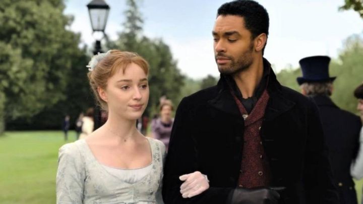 Regé-Jean Page de 'Bridgerton' habla de su supuesto romance con su compañera Phoebe Dynevor
