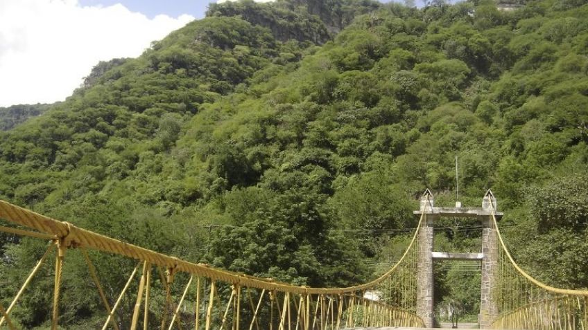 Joven es arrojado de la Barranca de Huentitán y sufre fractura; buscan a responsables