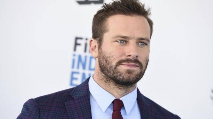 Expareja de Armie Hammer da fuerte declaraciones sobre sus mensajes de canibalismo