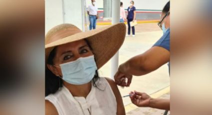 Regidora de Morena en Acapulco desata polémica al vacunarse contra Covid-19