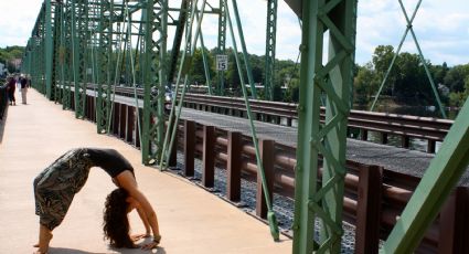 Postura del puente: Conoce los 4 increíbles beneficios que tiene para tu espalda este sencillo ejercicio