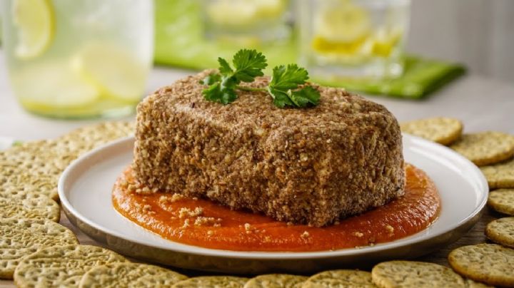 Disfruta de tus partidos preferidos en compañía de esta deliciosa botana de queso con costra picante