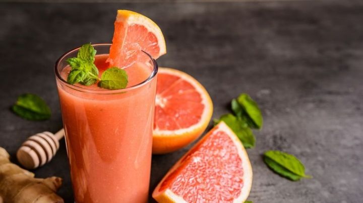 ¡Actívate! Este smoothie de toronja y frutos rojos será tu escudo contra el sueño