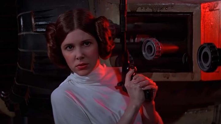 VIDEO: Millie Bobby Brown encanta a los fans de 'Star Wars' como la 'Princesa Leia'