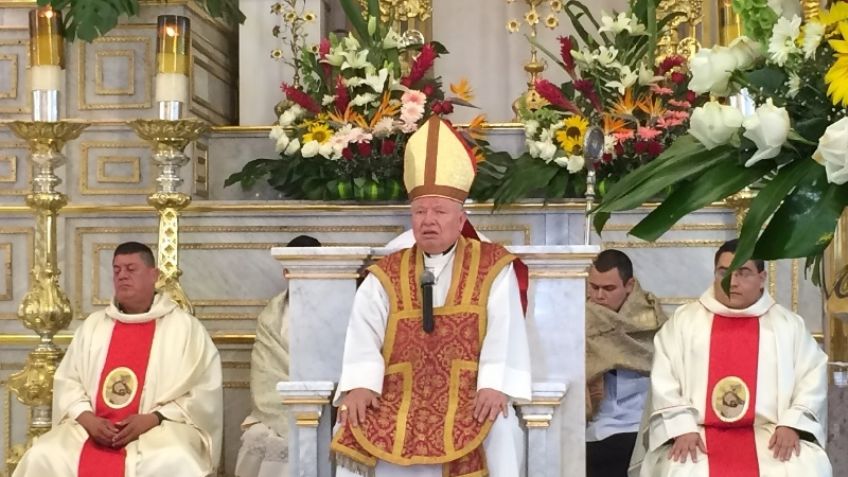 Iglesia pide que vacunen a sacerdotes de Covid-19 y levantan críticas en redes sociales